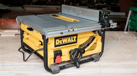 DeWalt DWE7480 10 Compact Job Site Table Saw PTR