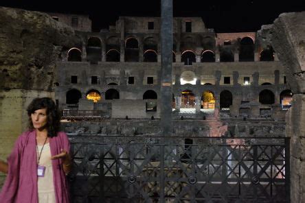 Viator VIP: Exclusive Rome Rooftop Dinner and Colosseum Night Tour ...