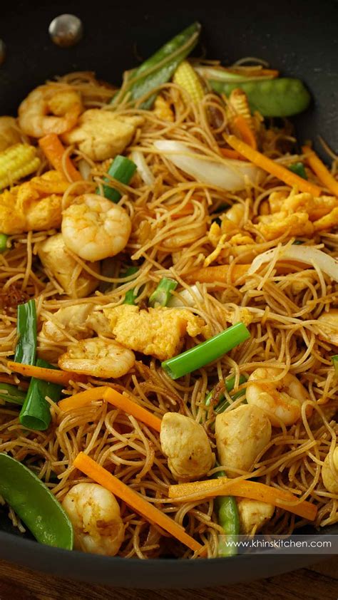 Singapore Chow Mein Singapore Noodles Khin S Kitchen