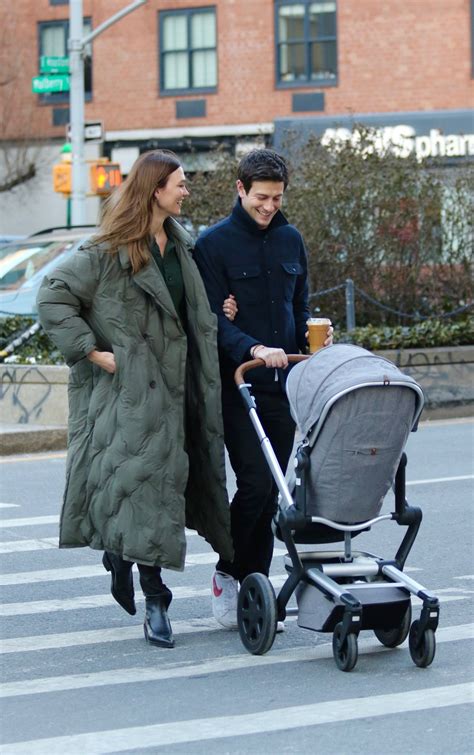 Karlie Karlie Kloss And Joshua Kushner Out With Their Baby In New York