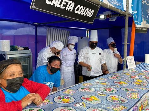 Estudiantes Aiep Apoyan A Mujeres Del Sindicato De Pescadoras De Caleta