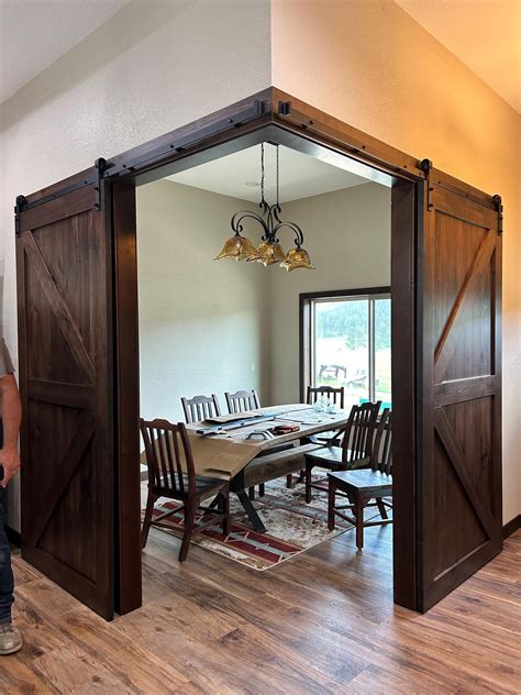 A Comparison Of The Most Popular Styles And Finishes For Sliding Barn Doors At Lowes For Any Room 1