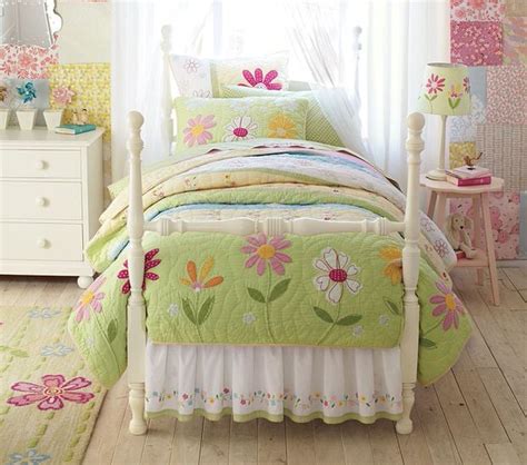 Girls Garden Theme Bedroom • The Budget Decorator