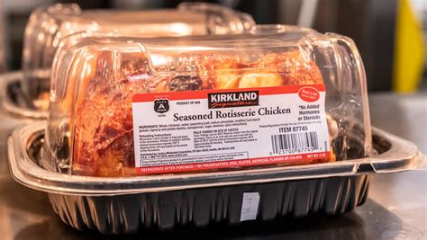 Costco S Rotisserie Chicken Have A Super Short Shelf Life