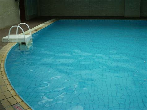 The Risky Chemicals In Swimming Pools