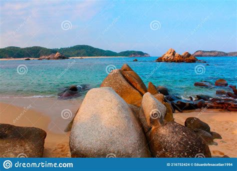 San Agustín Bay In Huatulco Stock Photo Image Of Coast Sanagustín