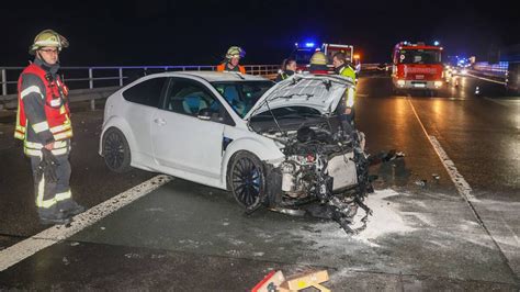 Remscheid Schwerer Unfall auf der A1 sorgt für Stau