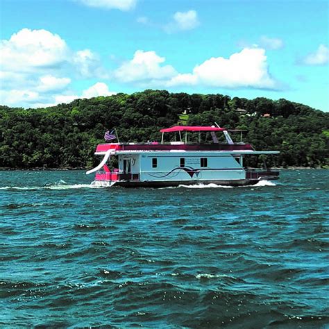 Community Partner: Five Star Houseboat Vacations