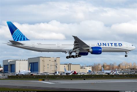 Boeing 777-300/ER - United Airlines | Aviation Photo #5908407 ...