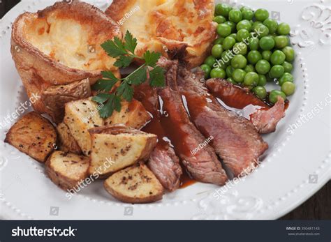 1546 British Sunday Roast Images Stock Photos And Vectors Shutterstock