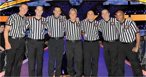 10 Heel Tactics That Wrestling Referees Always Fall For