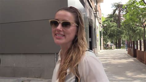 Amber Heard Says She S Very Happy Living In Spain Speaking Spanish