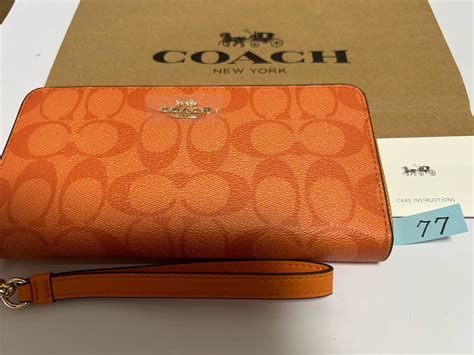 ヤフオク 77 新品未使用 1円 Coach コーチ 長財布 シグネ