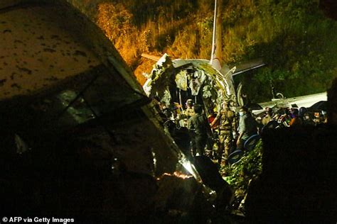 Air India Plane Crash At Least 17 Dead And 123 Injured Daily Mail Online