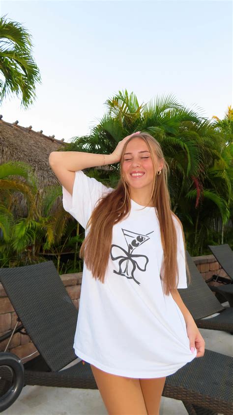 Riley Becca | Always on vacation | Instagram