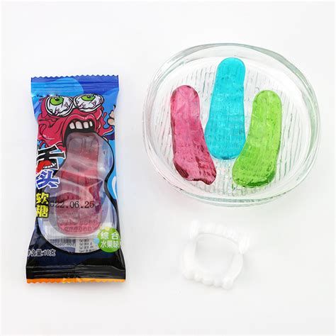 Supply Halloween Candy Tongue Gummy Candy With Demon Teeth Toy Ch T1092