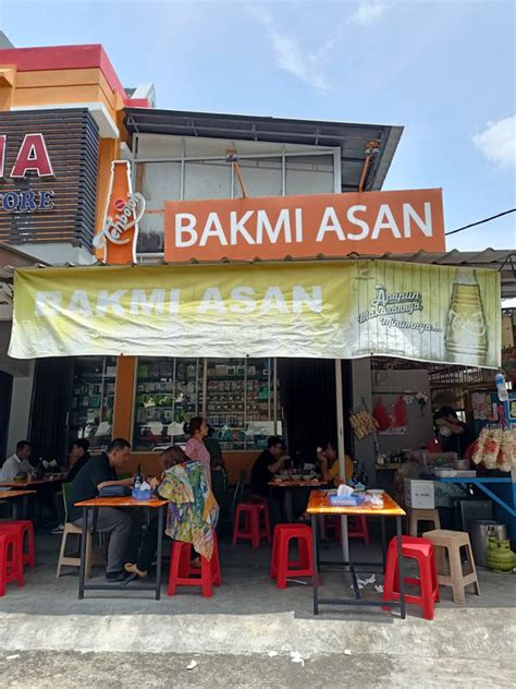 Pangsit Kuah Wajib Sih Review Genina Geeatdiary Di Restoran Bakmi