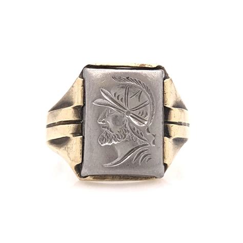 Lot Vintage K Yellow Gold Hematite Intaglio Ring