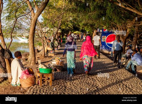 Lakeside Path, Lake Hawassa, Hawassa, Ethiopia Stock Photo - Alamy