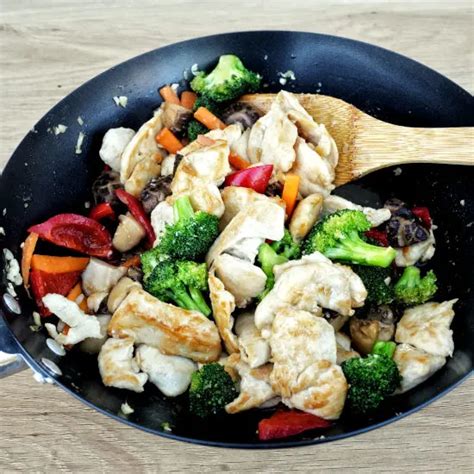 Ginger Chicken Stir Fry Quick And Easy 30 Minute Recipe