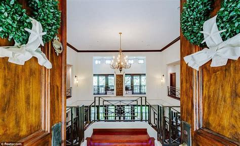 Forest Whitakers Hollywood Hills Estate Is On The Market Daily Mail