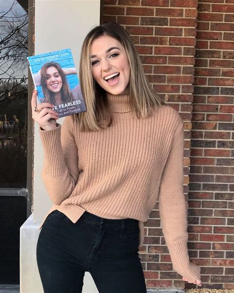 Duck Dynastys Sadie Robertson Just Released Her New Book And Its Already Topping Charts