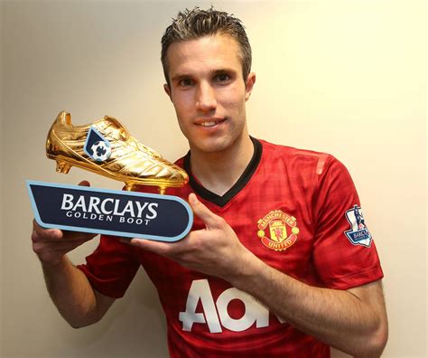 +255 REVOLUTION NEWS: ROBIN VAN PERSIE COLECTS HIS GOLDEN BOOT