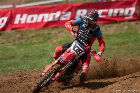 Cédric Soubeyras remporte le Trophée Timoteï Potisek à Cassel Moto