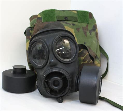 British Army Issue S10 Respirator Gas Mask Size 2 With Two Filters Dmp Bag Ebay