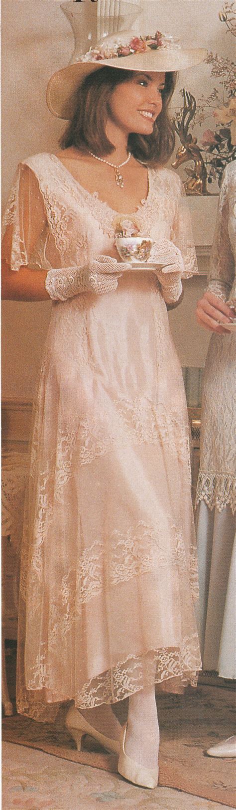 What To Wear To English Tea Party at Murray Brock blog