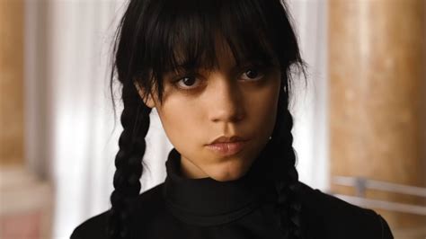 Mercredi Jenna Ortega Parle De La Saison 2 Et ça Sannonce énorme