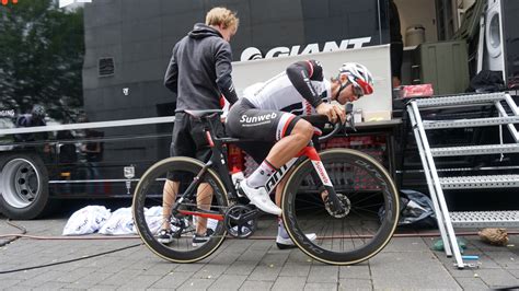 Spotted Giant Propel Disc Prototype At The Tour De France Cyclingnews