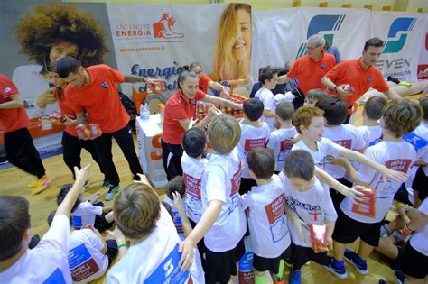 Ecco La Festa Della Scuola Calcio Petrarca Video Pulcini Petrarca