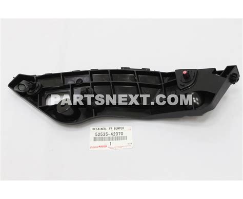 Toyota Retainer Front Bumper Side Rh