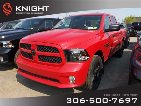 New 2019 Ram 1500 Classic Express Blackout Crew Cab Crew Cab Pickup Near Moose Jaw 19t244