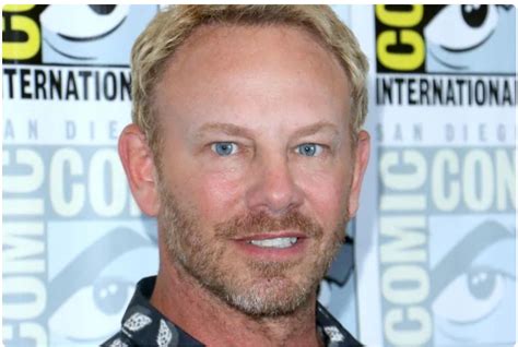 Violento Y Surreal Ataque El Actor De Beverly Hills 90210 Ian