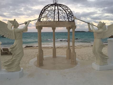 Sandals Royal Bahamas | Bahamas, Destination wedding, Royal