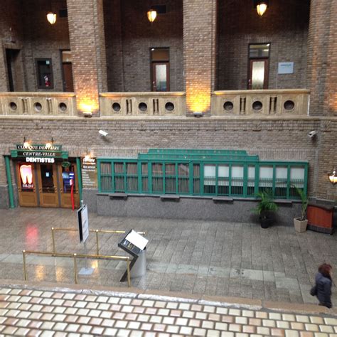 Depuis le balcon, à l'intérieur de la Gare du Palais de Québec, mai 2016