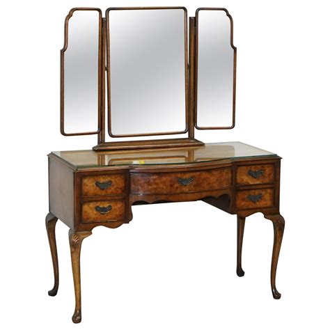 Antique Vanity With Tri Fold Mirror