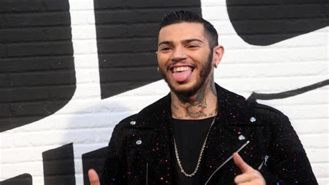 Ladispoli Scoppia La Polemica Per Il Concerto Di Emis Killa