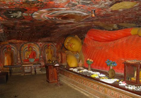 Degaldoruwa Raja Maha Vihara, Sri Lanka