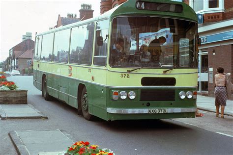 1982 07 24 KXG 372L Leyland Leopard Willowbrook 372 Of Cle Flickr