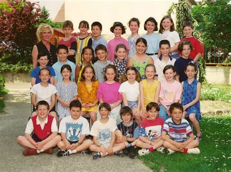 Photo de classe CE2 Mme Legros 1997 1998 de 1997 école Paul Bert