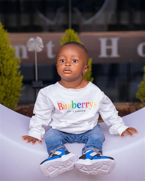 Nadia Mukami And Arrow Bwoy Unveils Their Son S Face