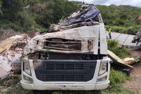 Tr S Mortos Em Acidente Na Serra De S O Vicente Eram Da Mesma Fam Lia