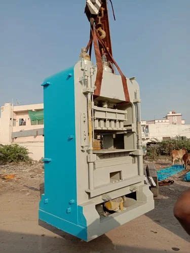 Semi Automatic Solid Cement Brick Making Machine At Rs 290000 In Noida