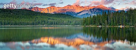 Pyramid Lake Panorama 이미지 161810552 게티이미지뱅크