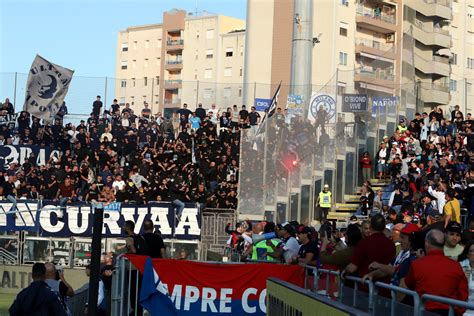 Se insta a los aficionados de la Serie A a condenar públicamente los