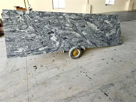 Color Gray Kuppam White Granite Thickness 16 Mm At 70 Sq Ft In