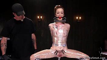 Puta obtiene esclavitud de plástico en esclavitud de dispositivo XVIDEOS